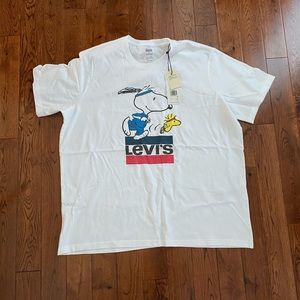 Levi’s Peanuts White Shirt